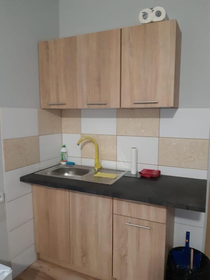 Hotel Osrodek Wypoczynkowy "Zrodla Dobrej" à Olesno Extérieur photo