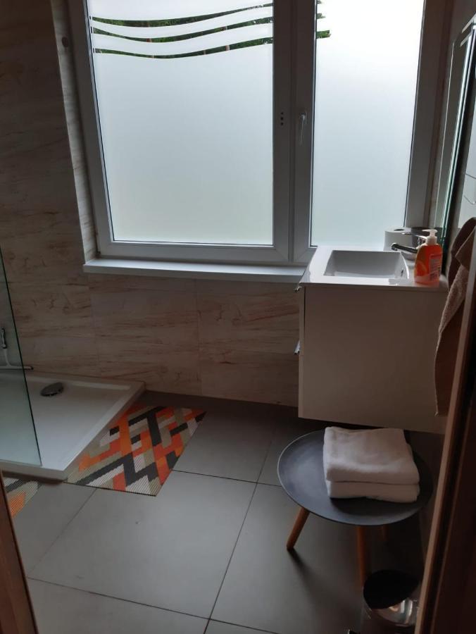 Hotel Osrodek Wypoczynkowy "Zrodla Dobrej" à Olesno Extérieur photo