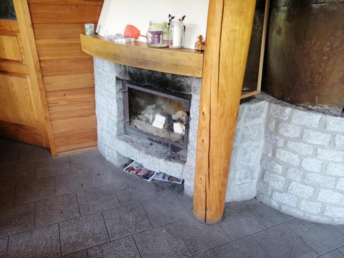 Hotel Osrodek Wypoczynkowy "Zrodla Dobrej" à Olesno Extérieur photo